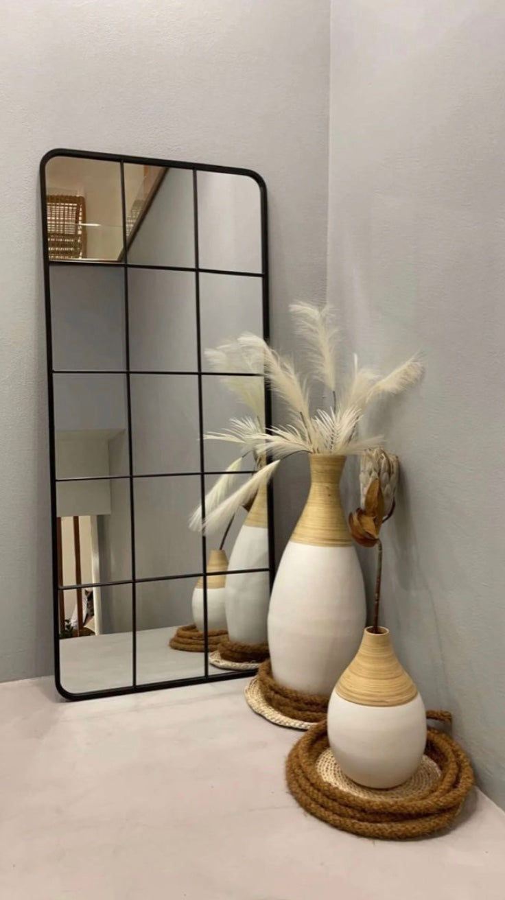 Home Mart Taher Modern Decorative Wall Mirror