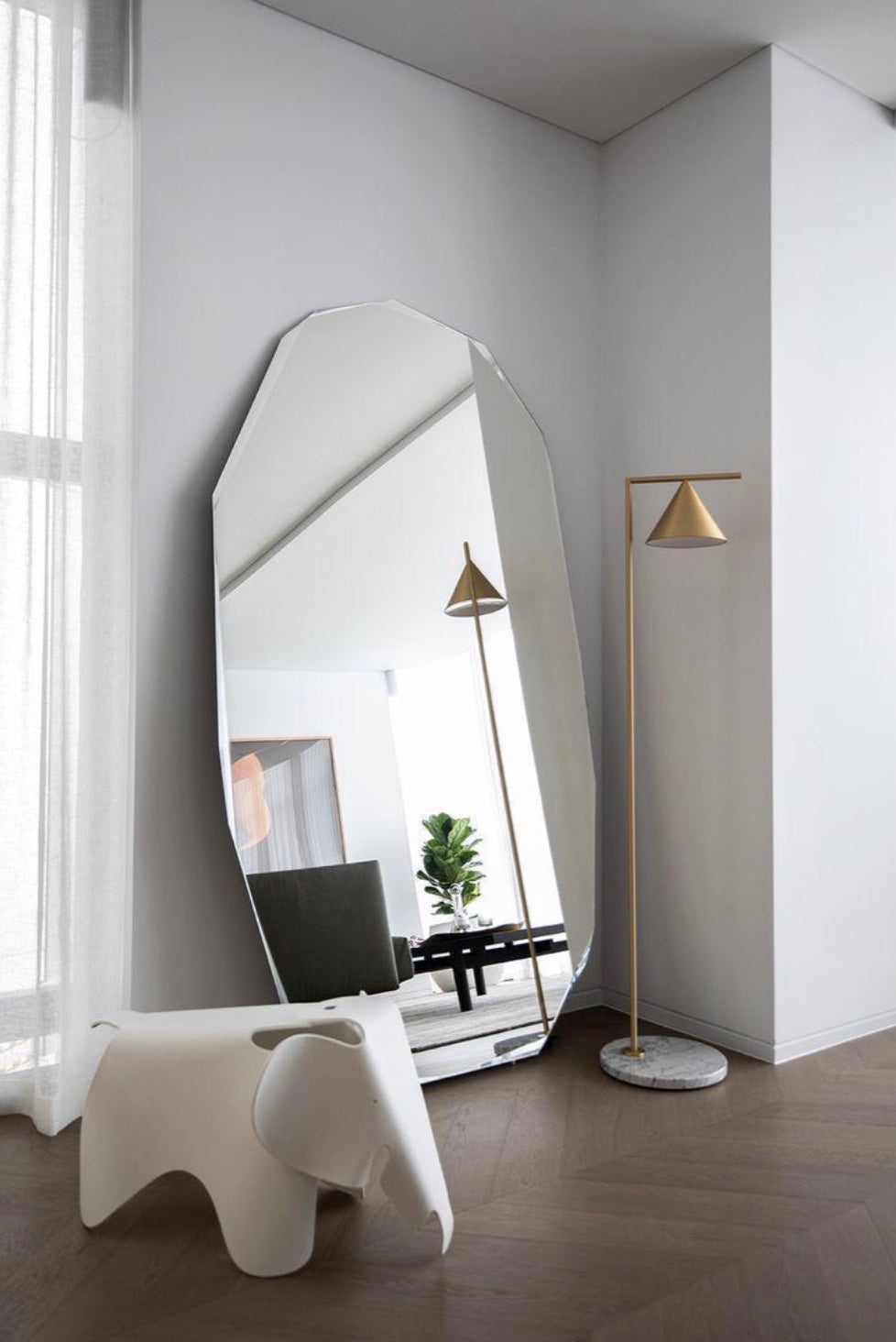 Home Mart Ayam Irregular Modern Decorative Irregular Decorative Wall Mirror - Image 2