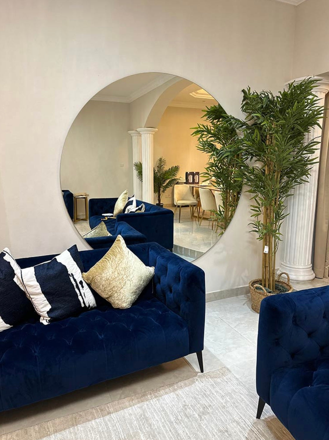 Home Mart Circle Modern Decorative Round Wall Mirror - Image 5