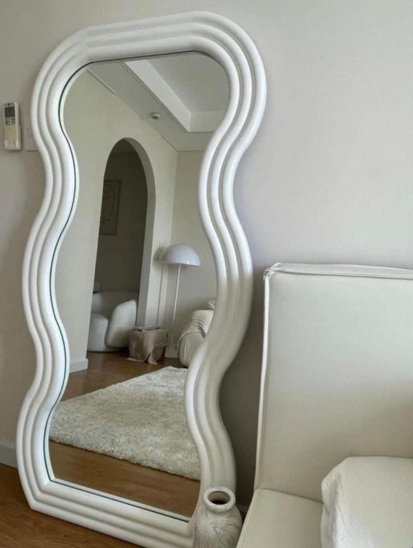 Home Mart Kim Modern Decorative Wall Mirror