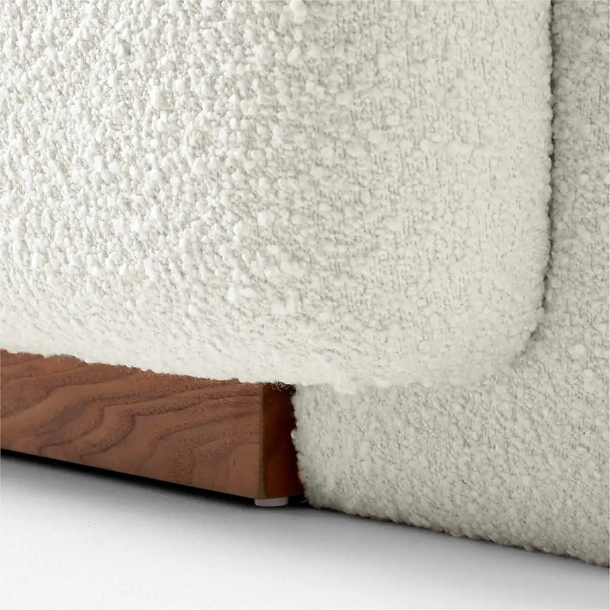 Home Mart Norwood Sofa - Image 13