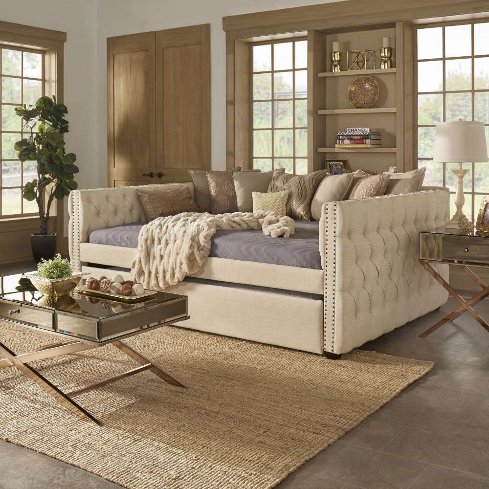 Home Mart Tufted Chesterfield Daybed