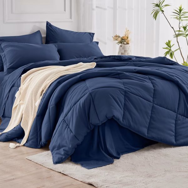 Home Mart Down Alternative 7pcs Comforter Set White – Ultra Soft Microfiber Duvet with 250GSM Filling – King Size 240x260 cm – Lightweight, Breathable & Hypoallergenic Bedding for All Seasons